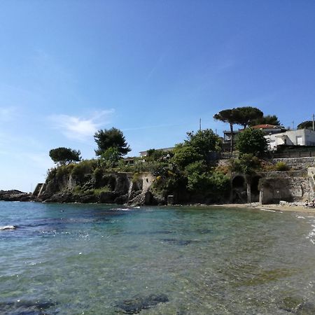 Villa Ninetta-Isabella กาเอตา ภายนอก รูปภาพ
