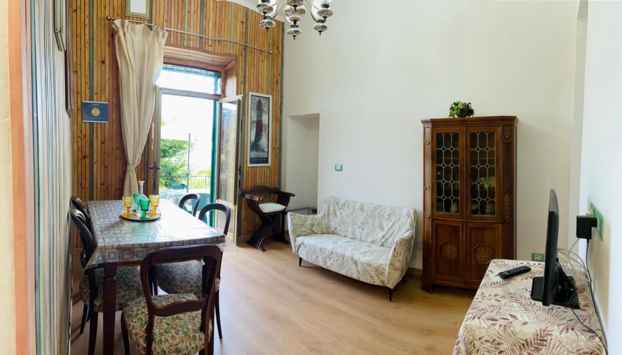 Villa Ninetta-Isabella กาเอตา ภายนอก รูปภาพ